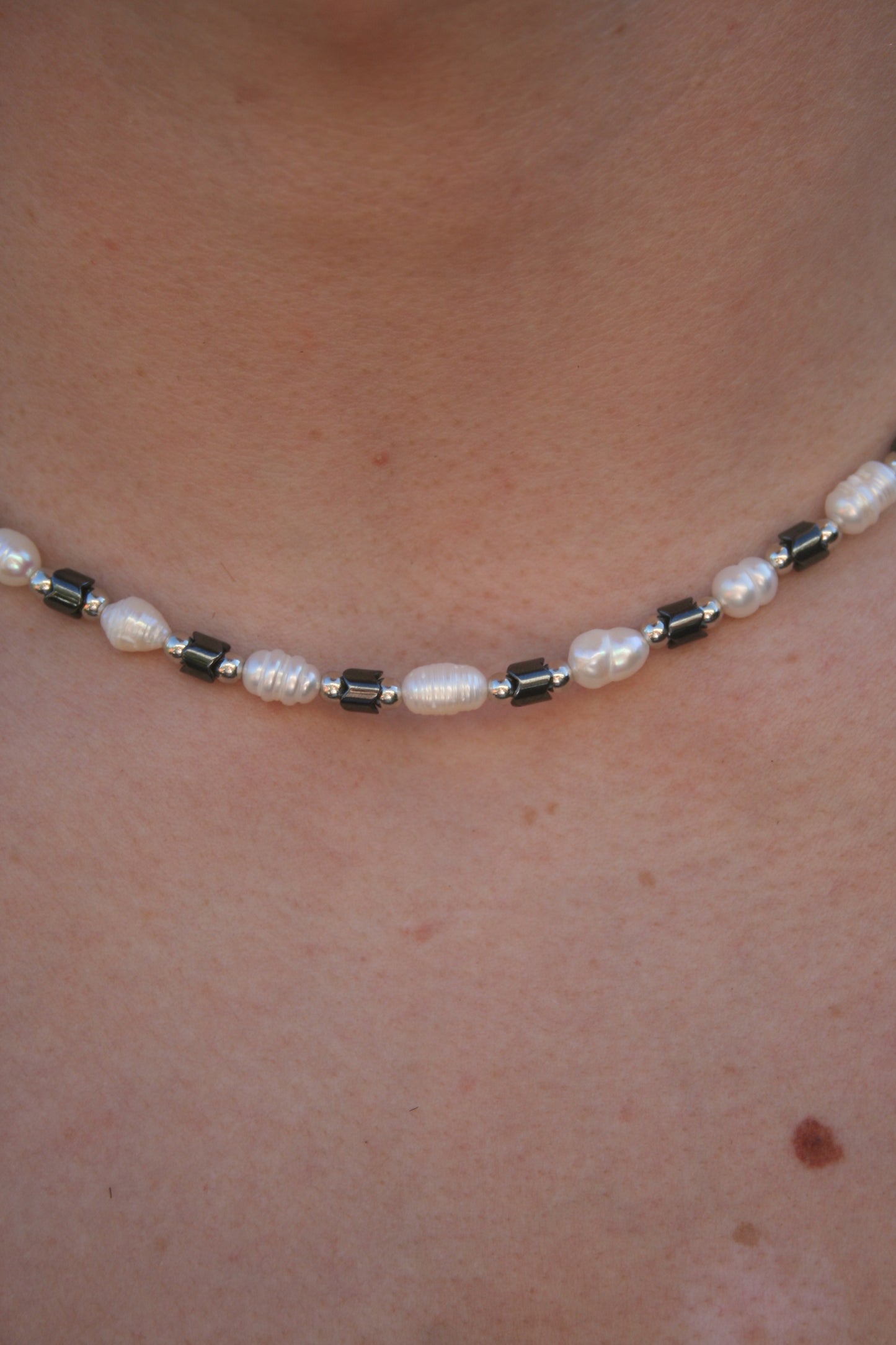 BEACH PEARL NECKLACE