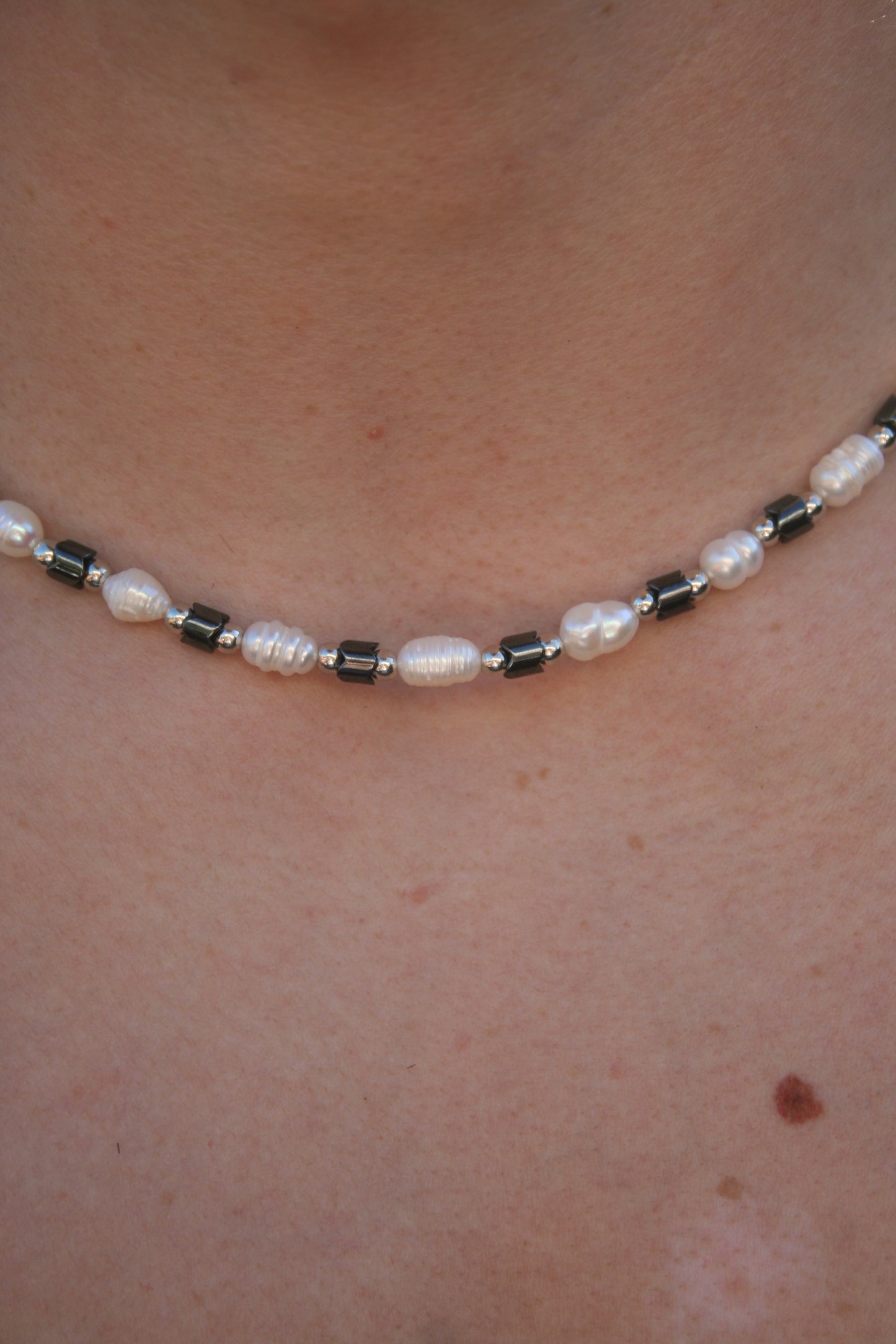 BEACH PEARL NECKLACE