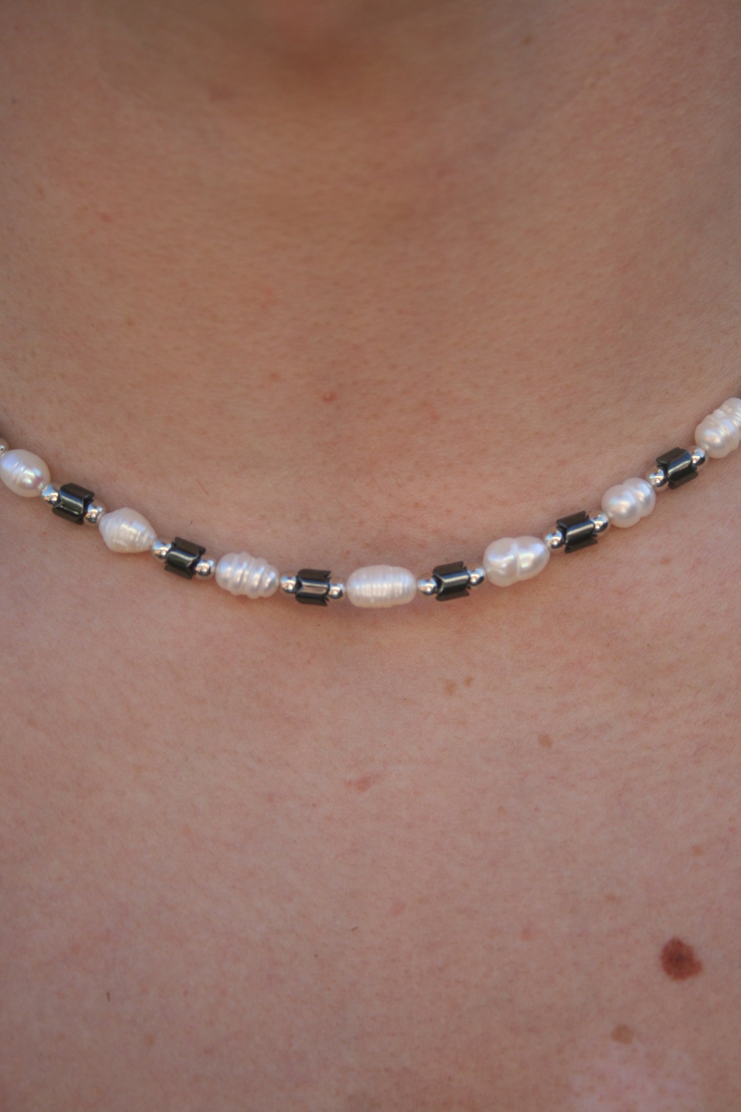 BEACH PEARL NECKLACE